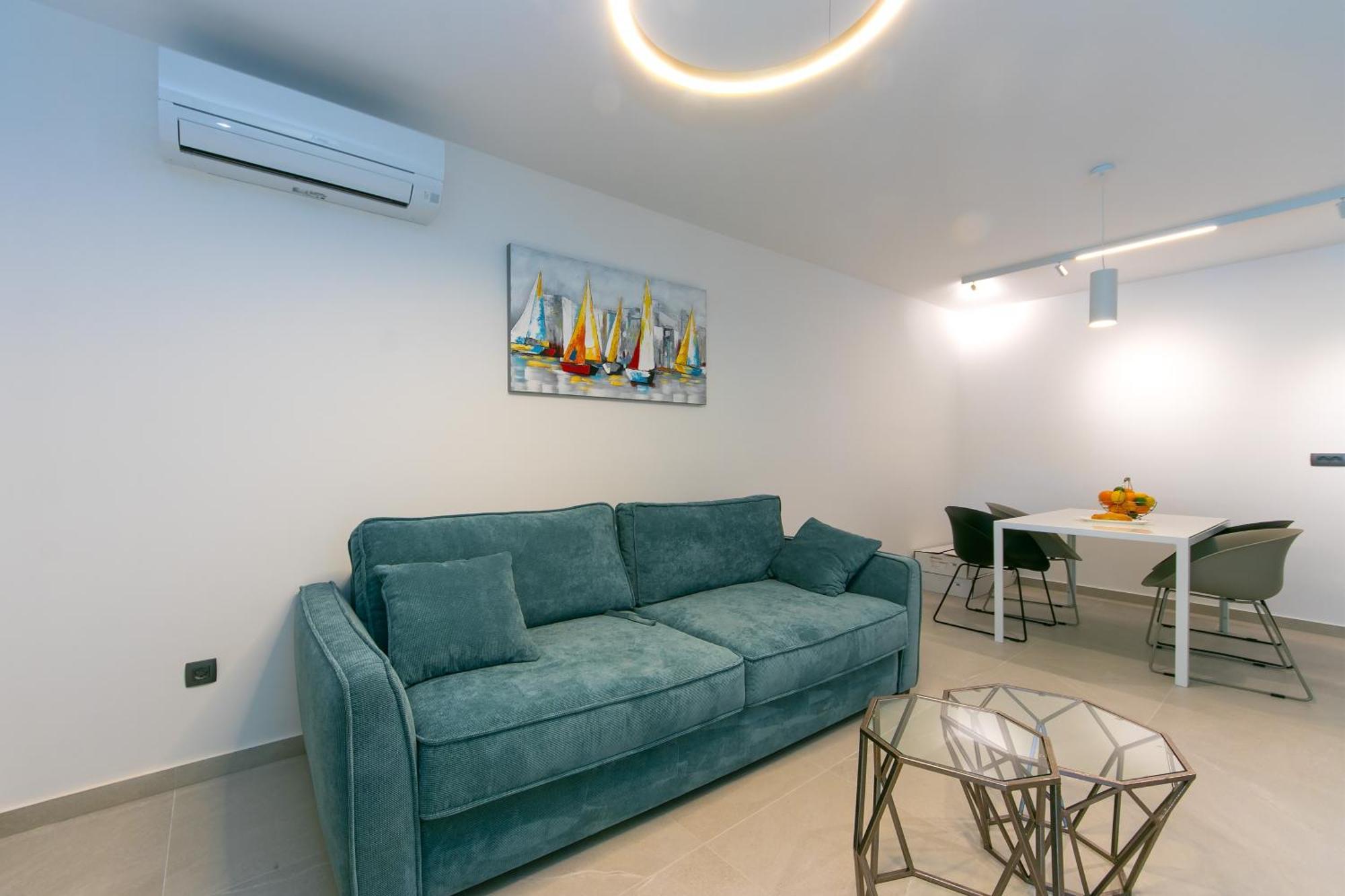 Apartments By The Sea Brela, Makarska - 6007 客房 照片